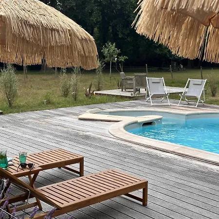 Grand Tepee Glamping Pour 2