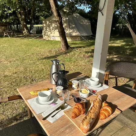 Grand Tepee Glamping Pour 2 *