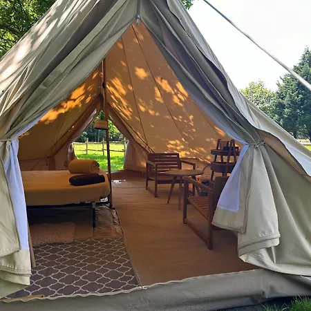 Grand Tepee Glamping Pour 2