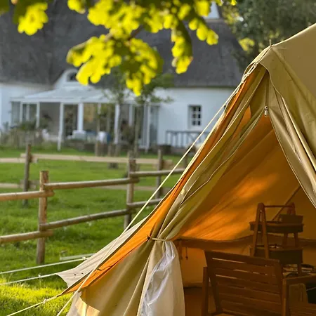 Grand Tepee Glamping Pour 2