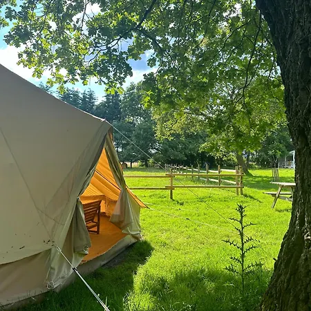 Grand Tepee Glamping Pour 2