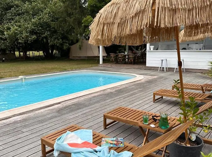 Grand Tepee Glamping Pour 2 *