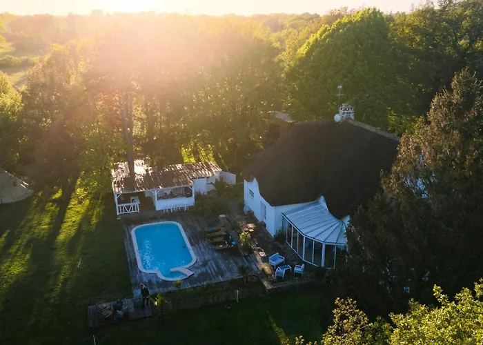 Grand Tepee Glamping Pour 2 אוהל מפואר