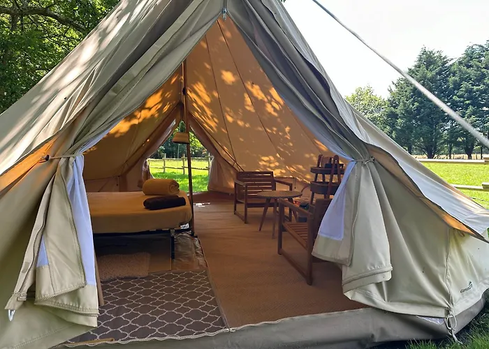 Grand Tepee Glamping Pour 2