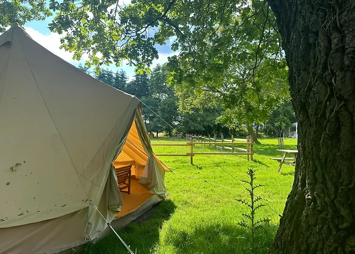 Grand Tepee Glamping Pour 2